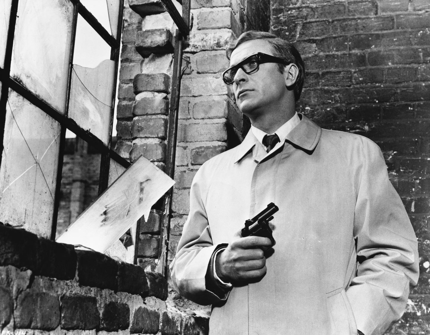 FUNERAL IN BERLIN (1966) Michael Caine,Paul Hubschmid,Oskar Homolka,Eva Renzi - Public Domain DVD NO CASE
