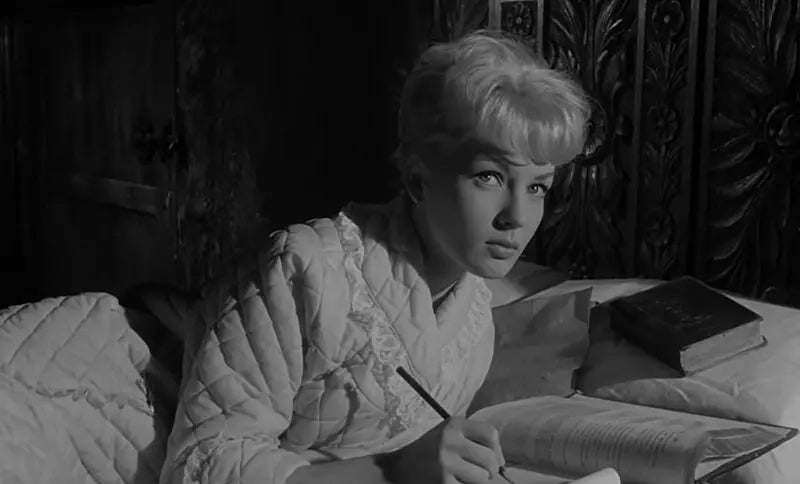 THE CITY OF THE DEAD (1960) AKA Horror Hotel ,Christopher Lee - Public Domain DVD NO CASE