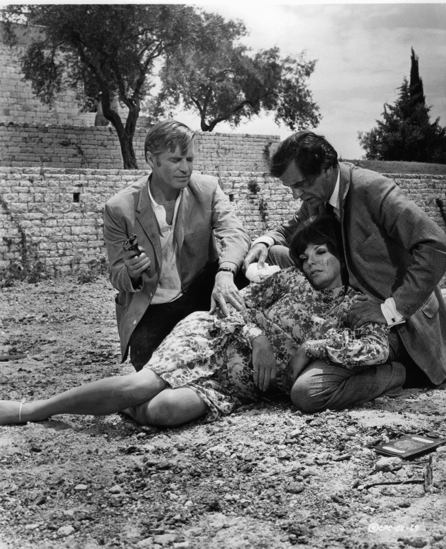 THE EXECUTIONER (1970) Starring - George Peppard,Joan Collins,Judy Geeson - DVD ONLY NO CASE