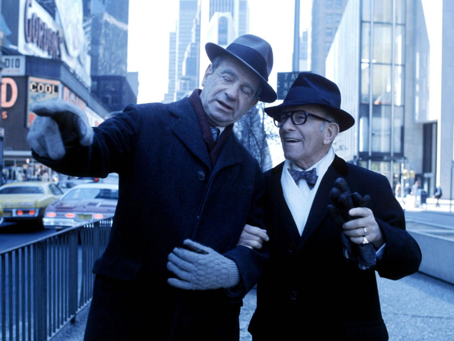 THE SUNSHINE BOYS (1975) George Burns, Richard Benjamin, Carol Arthur, Walter Matthau, Lee Meredith  - Public Domain Movie DVD NO CASE